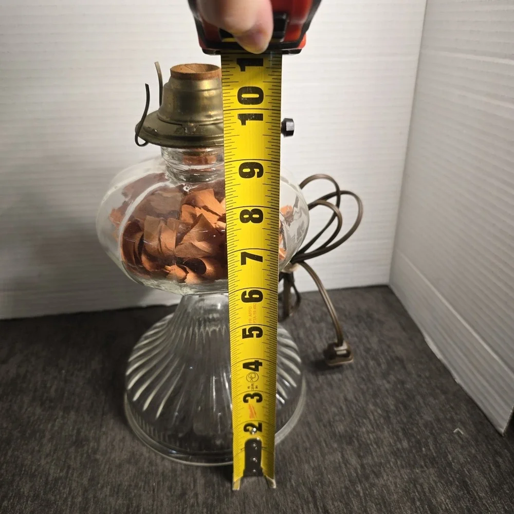 Vintage Clear Glass Electric Hurricane‎ Table Lamp Ribbed Base Brass Tone 10in